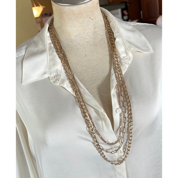 NWT Universal Thread Gold Matte Satin 3 Layered Mixed Chain Statement Necklace - Picture 1 of 12